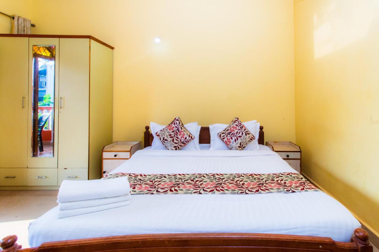 Larios Beach Holidays Resort Baga Buitenkant foto
