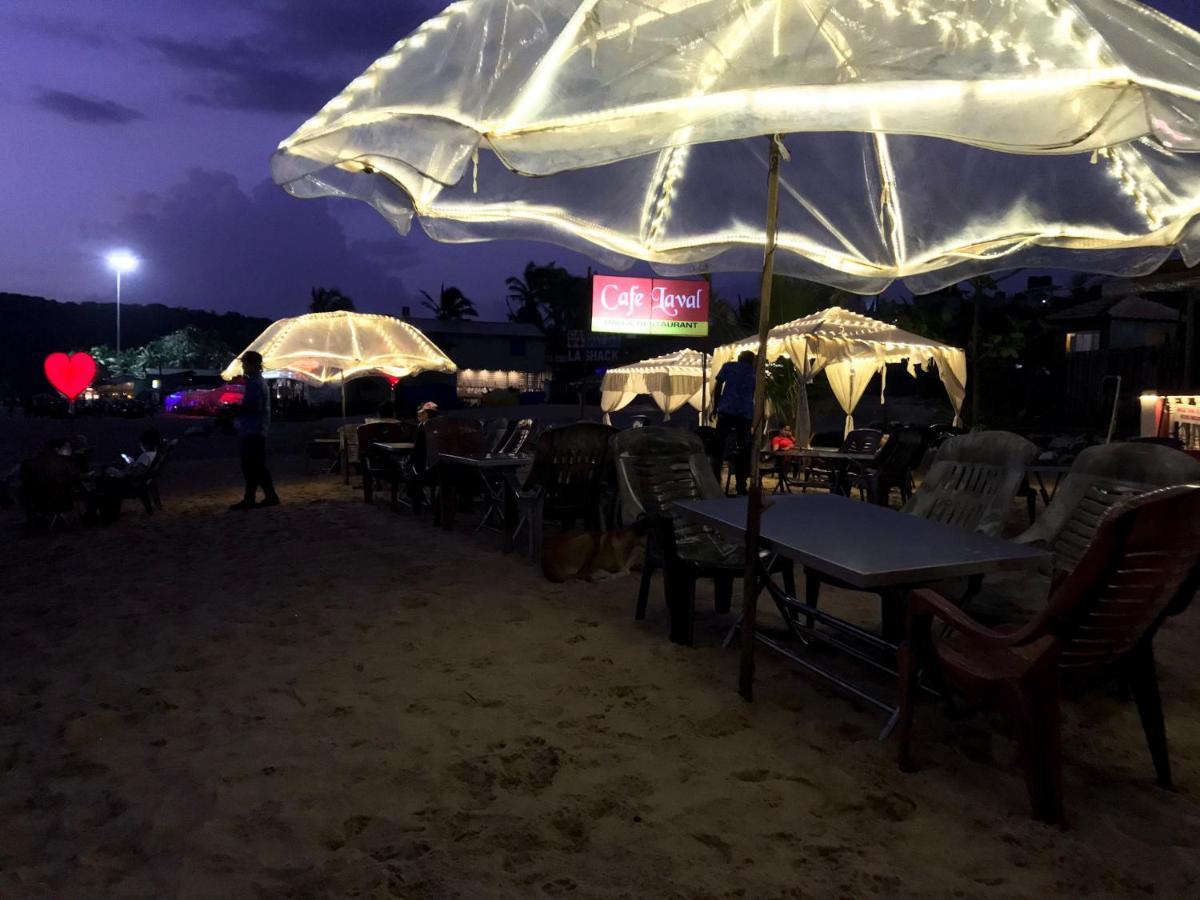 Larios Beach Holidays Resort Baga Buitenkant foto