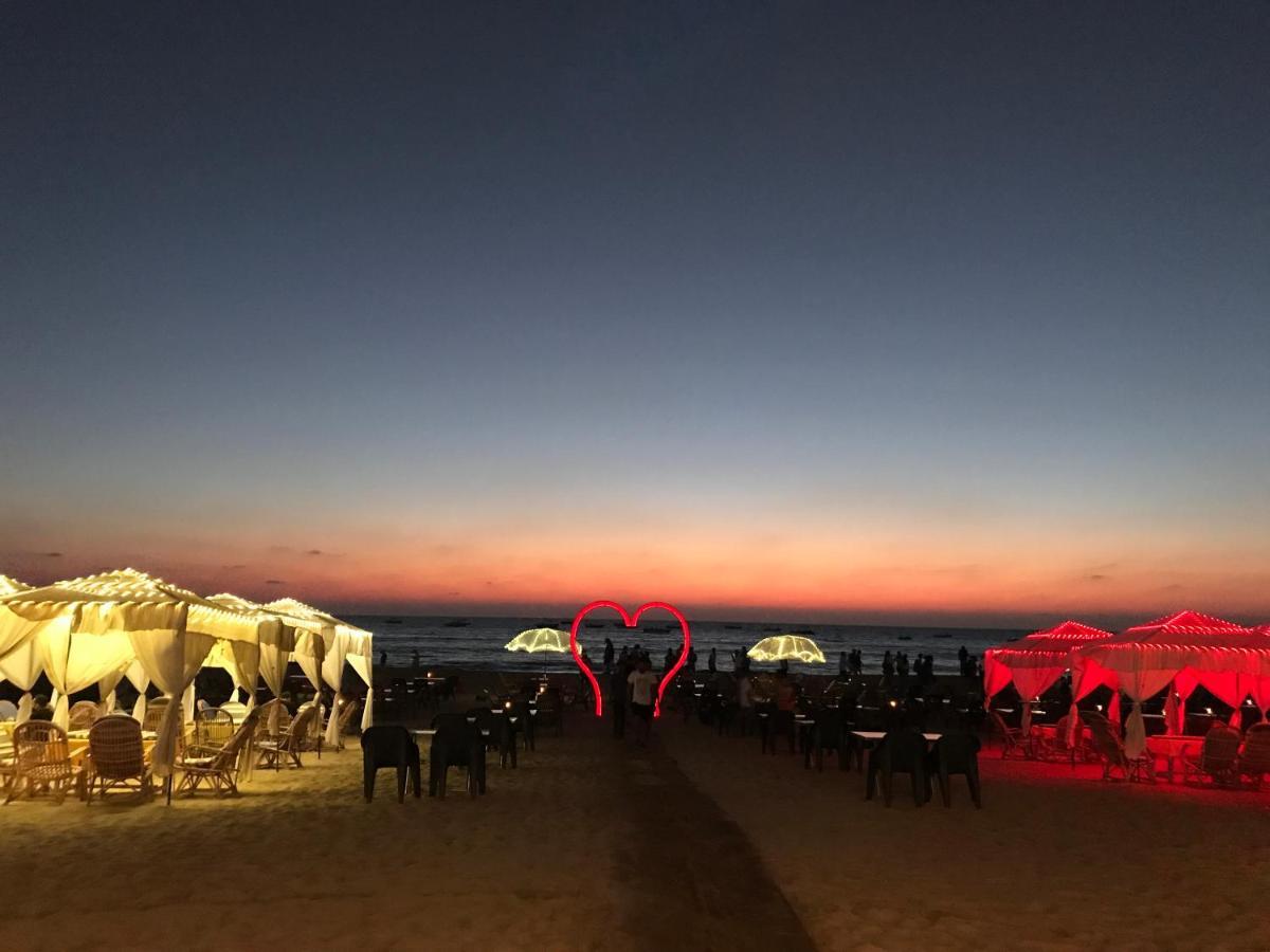 Larios Beach Holidays Resort Baga Buitenkant foto