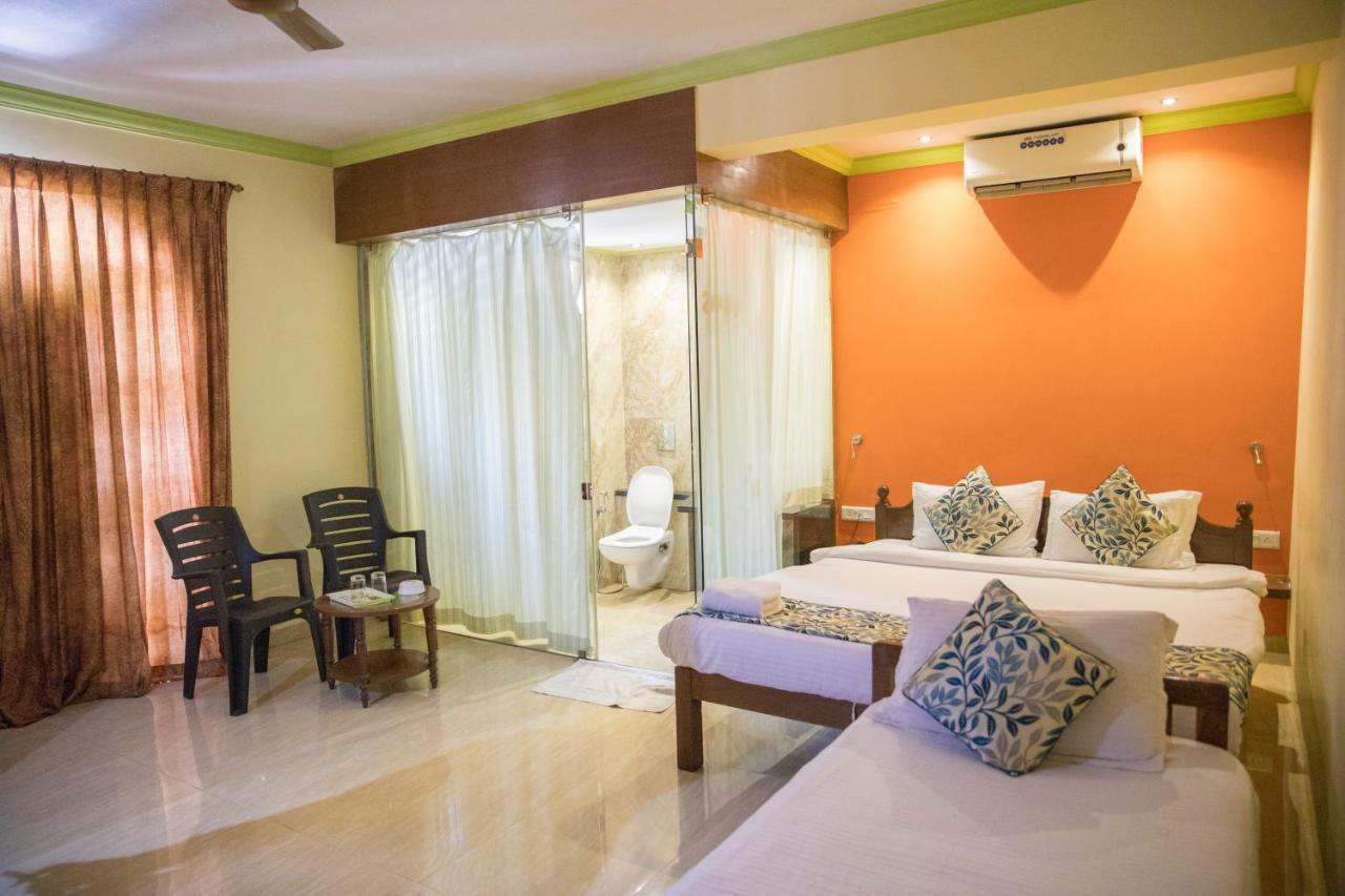 Larios Beach Holidays Resort Baga Buitenkant foto